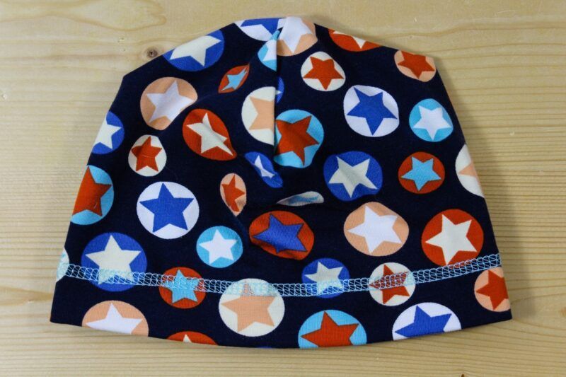 Baby-Beanie Sterne blau-bunt
