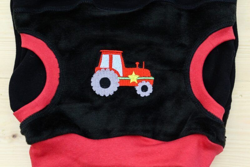 Kuschel-Pullunder Traktor schwarz-rot – Bild 3