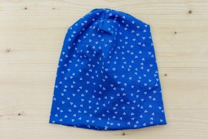 Beanie Dreiecke blau