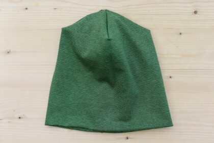Beanie schmal-gestreift grün-hellgrün