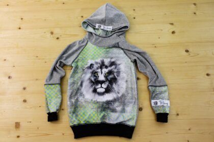 Kapuzen-Pullover Löwe grau-grün