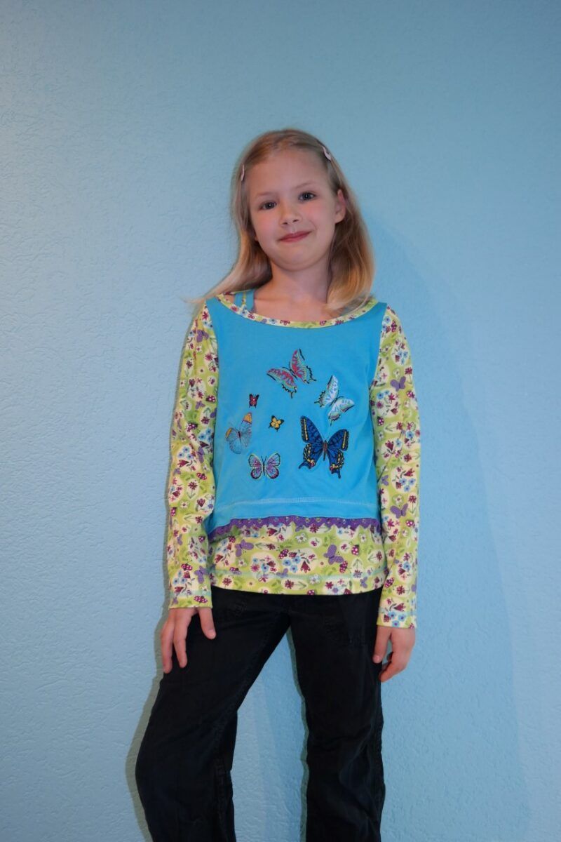 Doppelshirt Schmetterling türkis-bunt – Bild 3