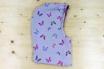 Kapuzen-Buff wendbar Schmetterlinge grau-rosa