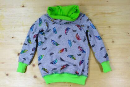 Glitzer-Feder-Pullover grau-grün