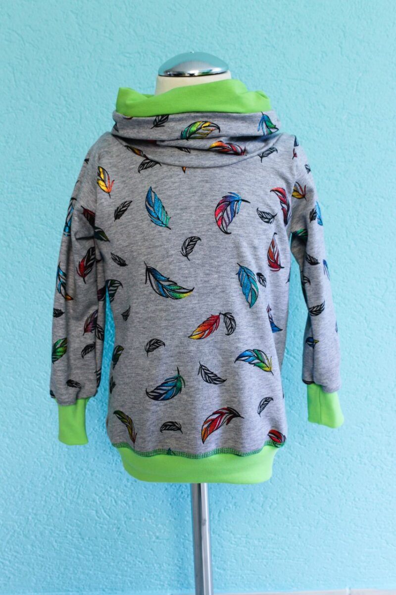 Glitzer-Feder-Pullover grau-grün – Bild 2