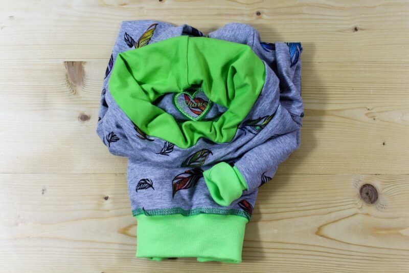 Glitzer-Feder-Pullover grau-grün – Bild 7