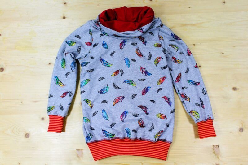 Glitzer-Federn-Pullover grau-rot