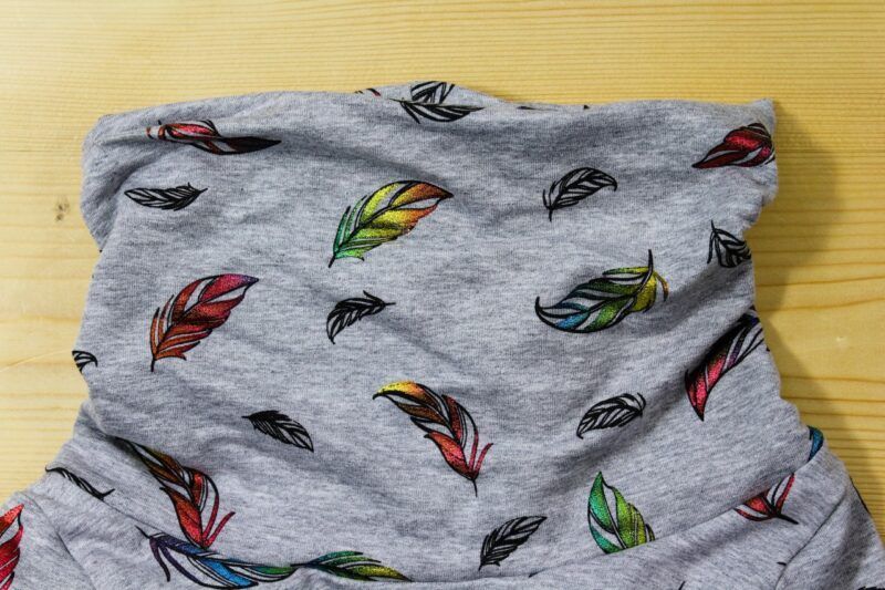 Glitzer-Federn-Pullover grau-violett – Bild 4