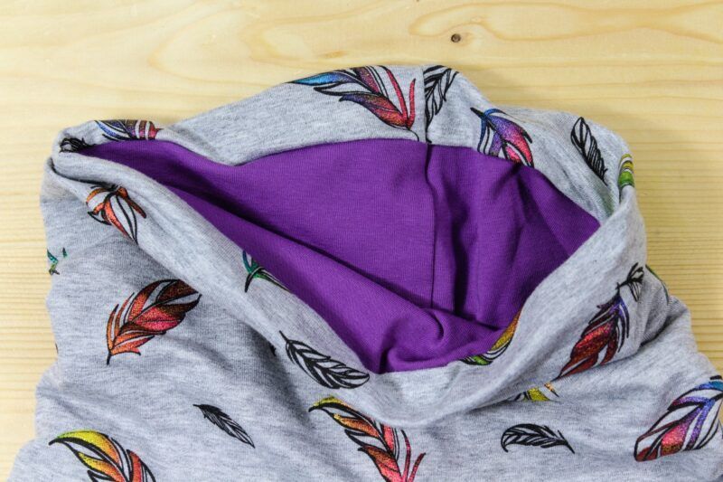 Glitzer-Federn-Pullover grau-violett – Bild 5