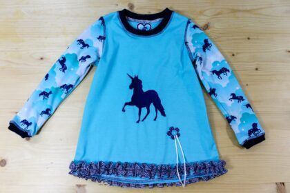 Pullover Einhorn türkis