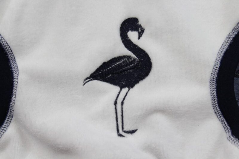Kuschel-Pullunder Glitzer-Flamingo jeans-weiss – Bild 4