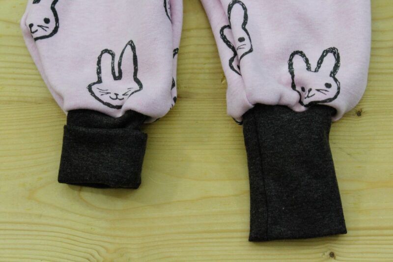 Kuschelhose Hasen rosa-braun – Bild 4