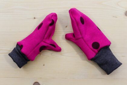 Kuschel-Fausthandschuhe Punkte pink-braun